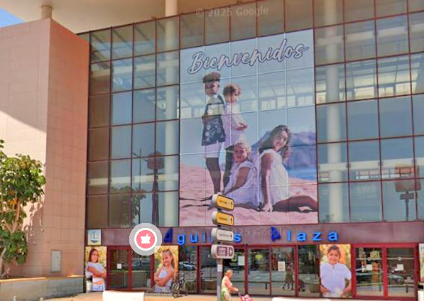 Plaza Aguilas